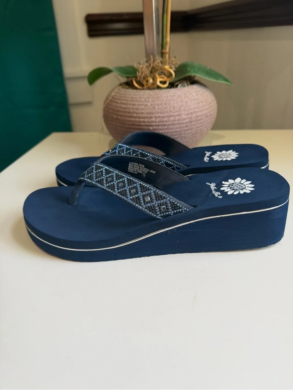 Yellow Box Achillas Navy Blue Rhinestone Wedge Platform Sandals Sz 7.5 - Picture 2 of 14